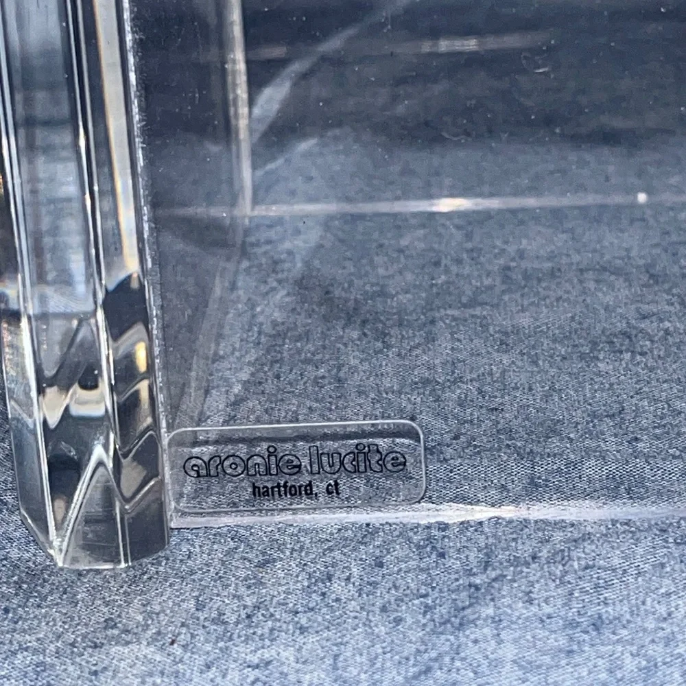 MidCentury Modern ARONIE LUCITE Clear Acrylic Tissue Box Holder Cover MCM Vintag